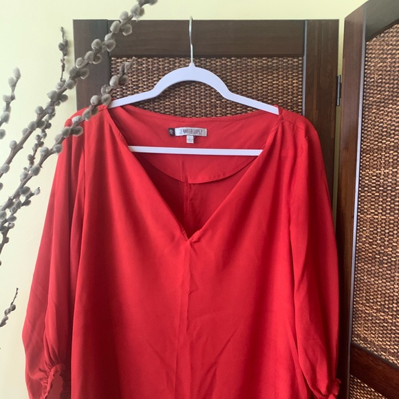 Jennifer Lopez shirt - Picture 1 of 2